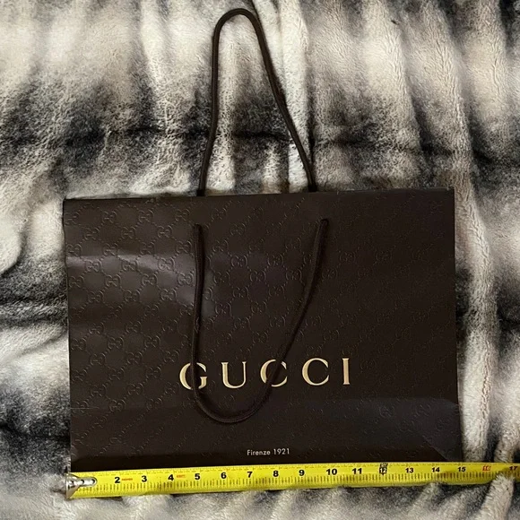 Gucci | Bags | Gucci Logo Engraved Large Gift Bag Never Used  display picture 3